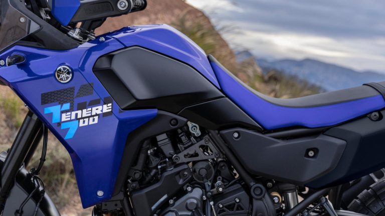 2027-Yamaha-XTZ700-EU-NA-Detail-003-03